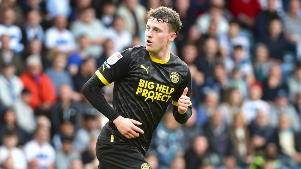 Wigan Athletic FC Nathan Broadhead recalled by Everton